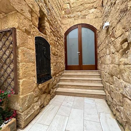Charming 200 Year Old Cottage With Yard Żabbar 외부 사진