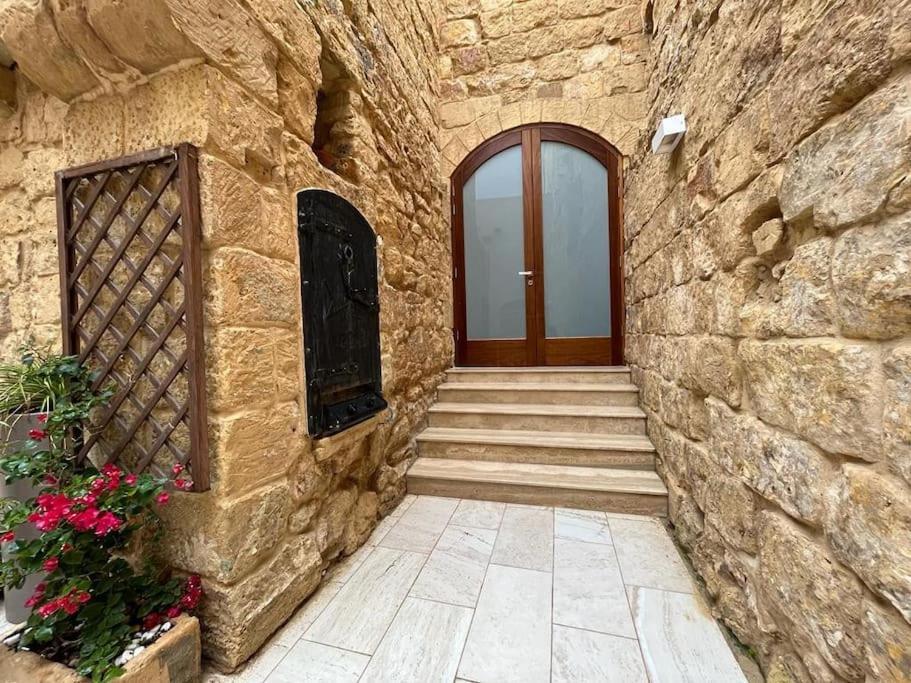Charming 200 Year Old Cottage With Yard Żabbar 외부 사진