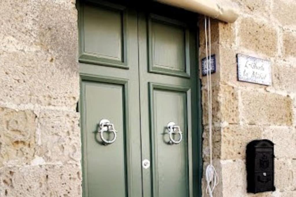 Charming 200 Year Old Cottage With Yard Żabbar 외부 사진